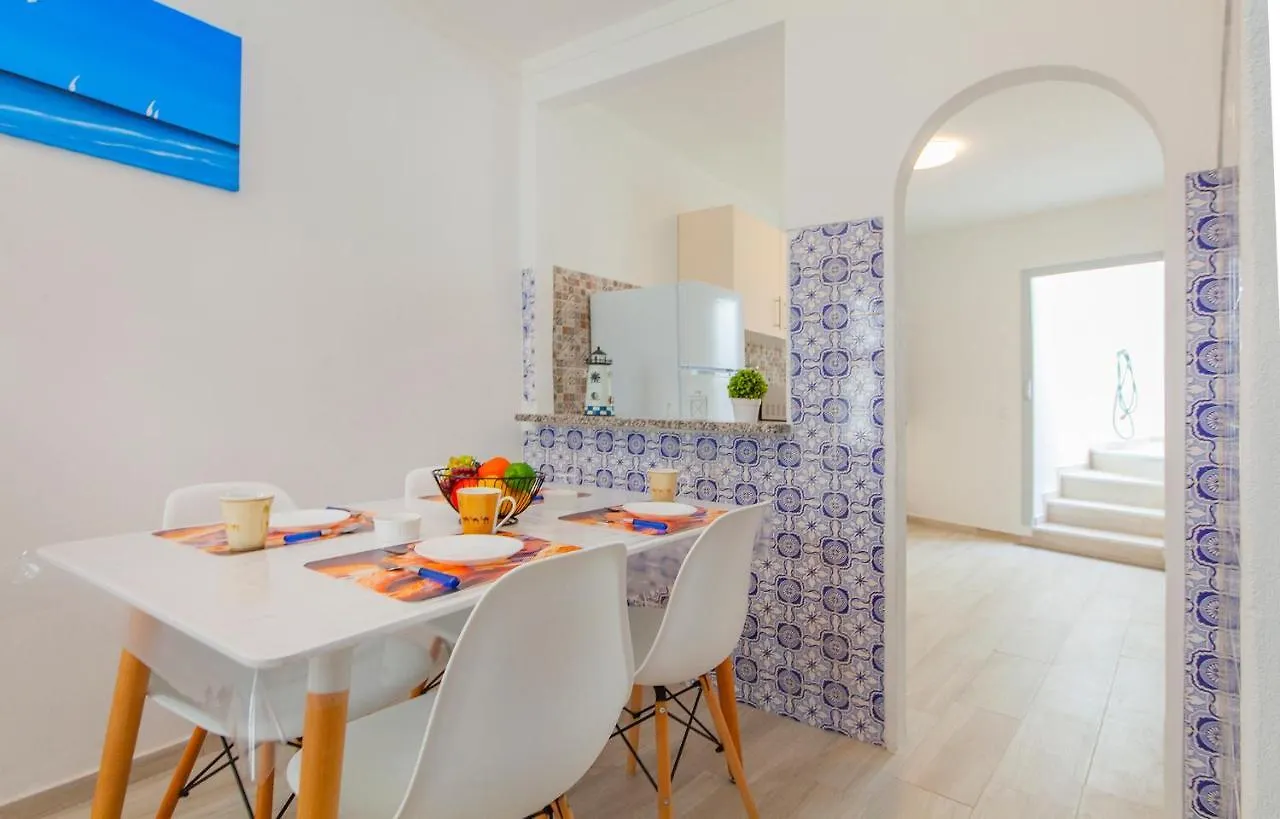 B21 - Oliveira Cozy Flat Apartment Lagos